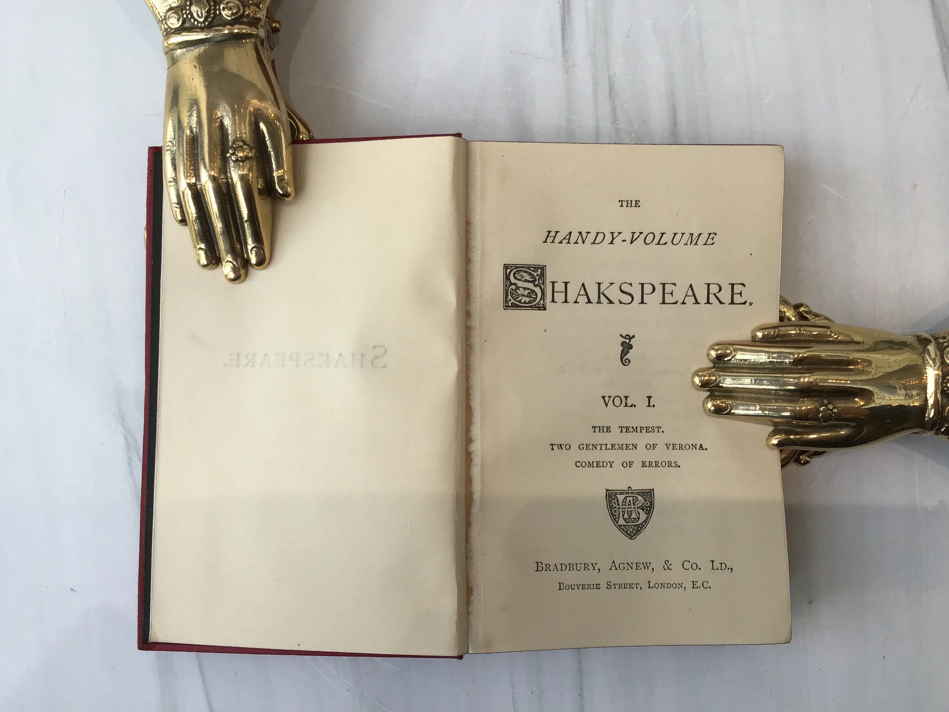 -Shakspeare 13 vol. box set*
