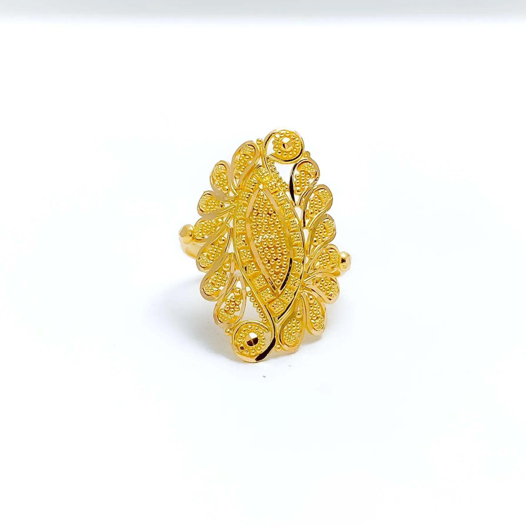 Beautiful Floral Paisley Ring