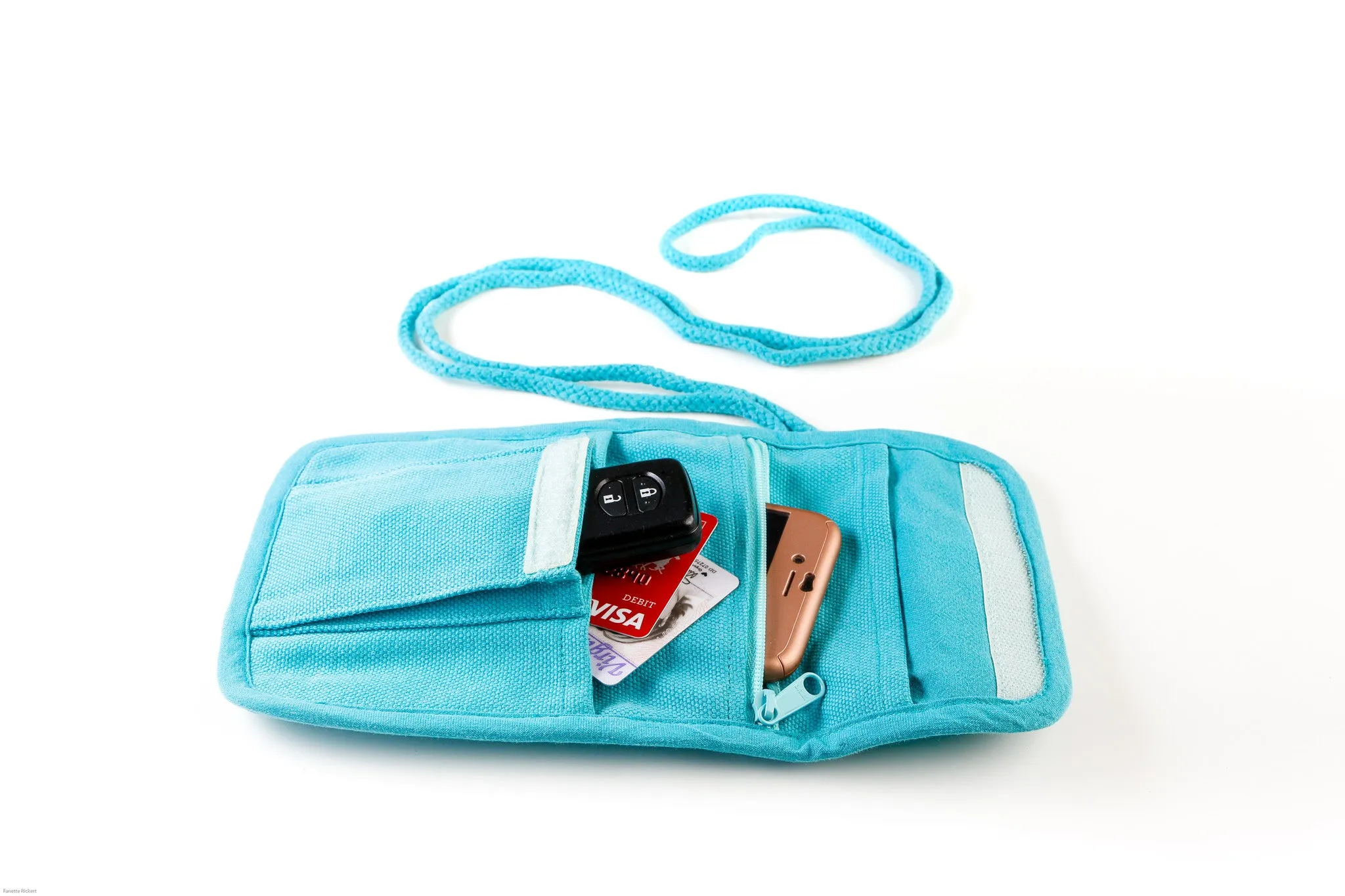 Cara Cat Mobile Bag