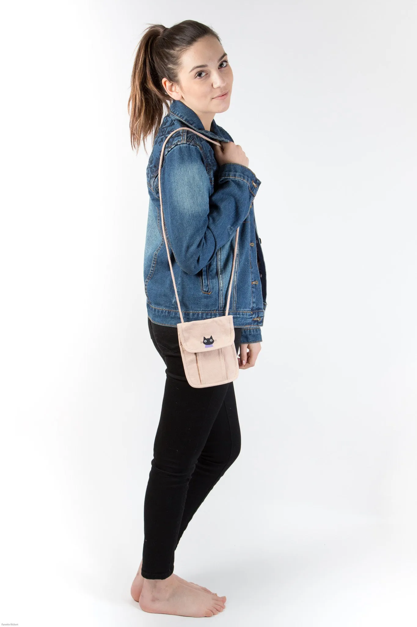 Cara Cat Mobile Bag