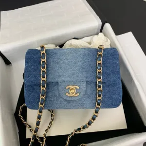 CC945 Small/Medium Classic Handbag / HIGHEST QUALITY VERSION
