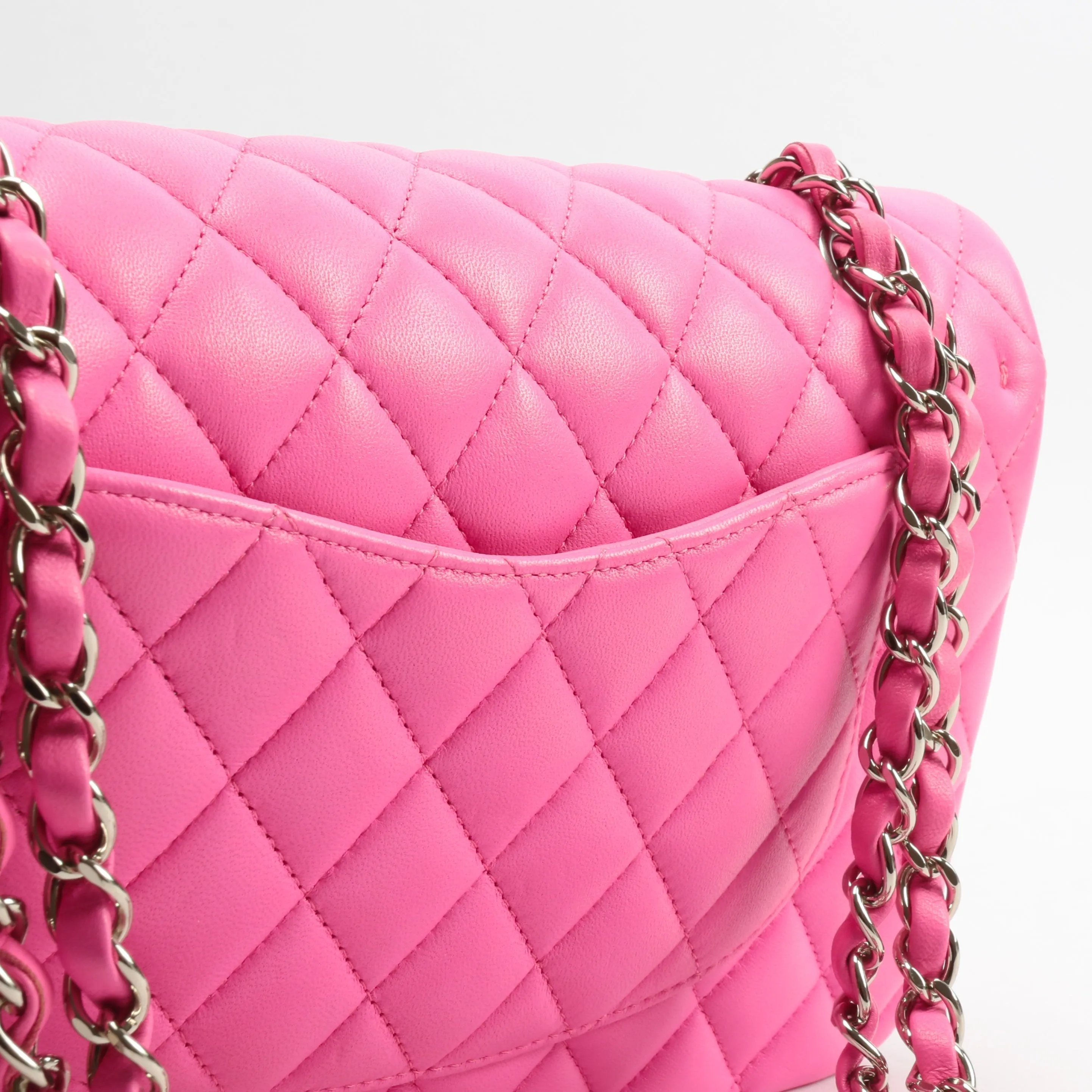 CHANEL 2021 Medium Classic Double Flap Lambskin- Bubblegum Pink