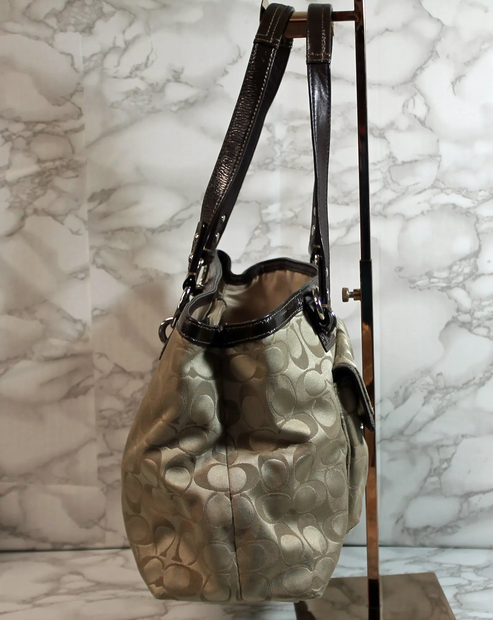 Coach Purse:  F19043 Penelope Signature Satchel Handbag