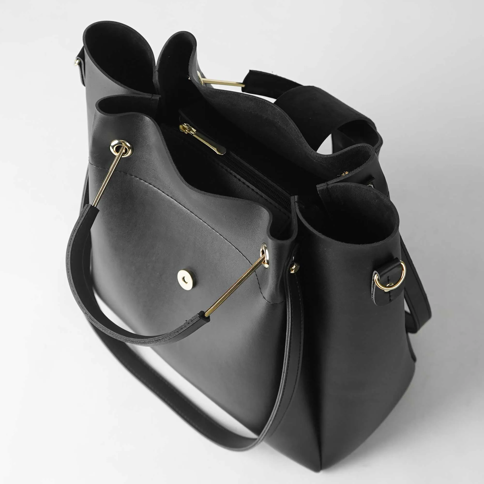 Emerald Bag with Flap Black
