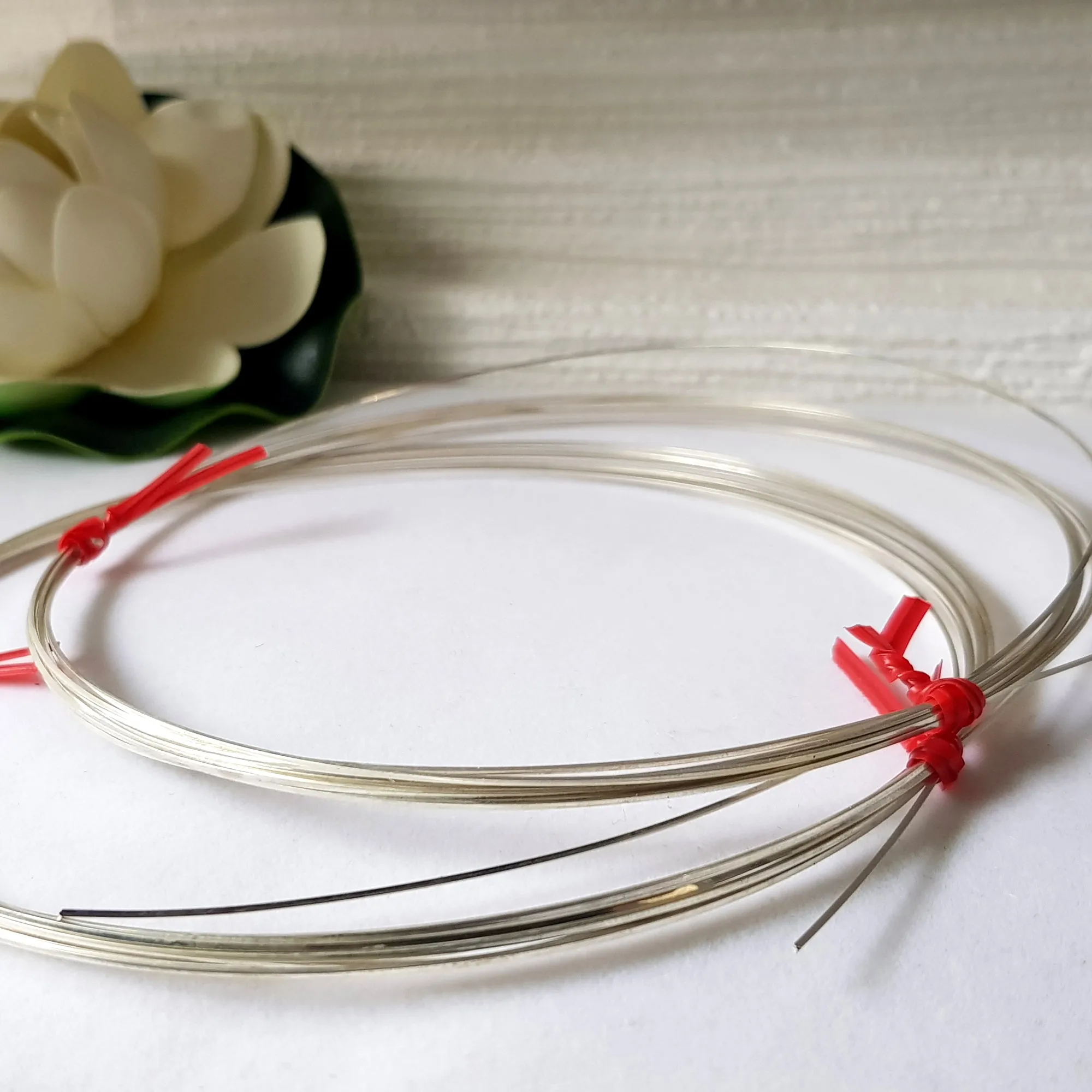 FAB Metal - 0.6mm - 22 gauge  [1mt] Square Medium Sterling Silver Wire | SS-MS0.6W | Jewellery Making Supply