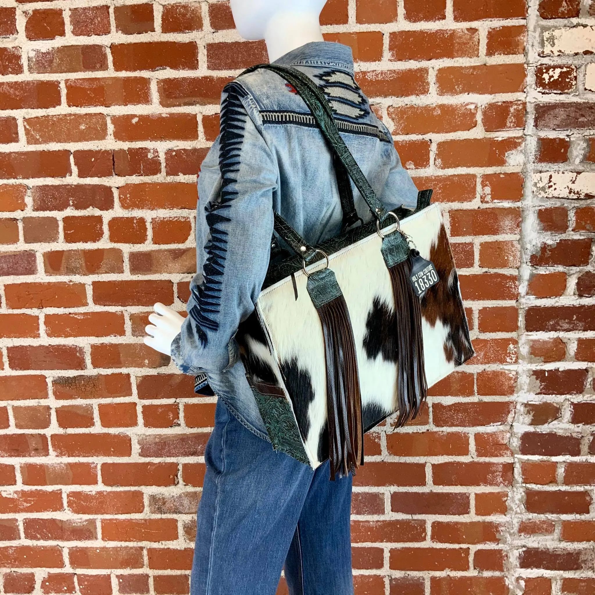 Get Outta Town Tote - #18330