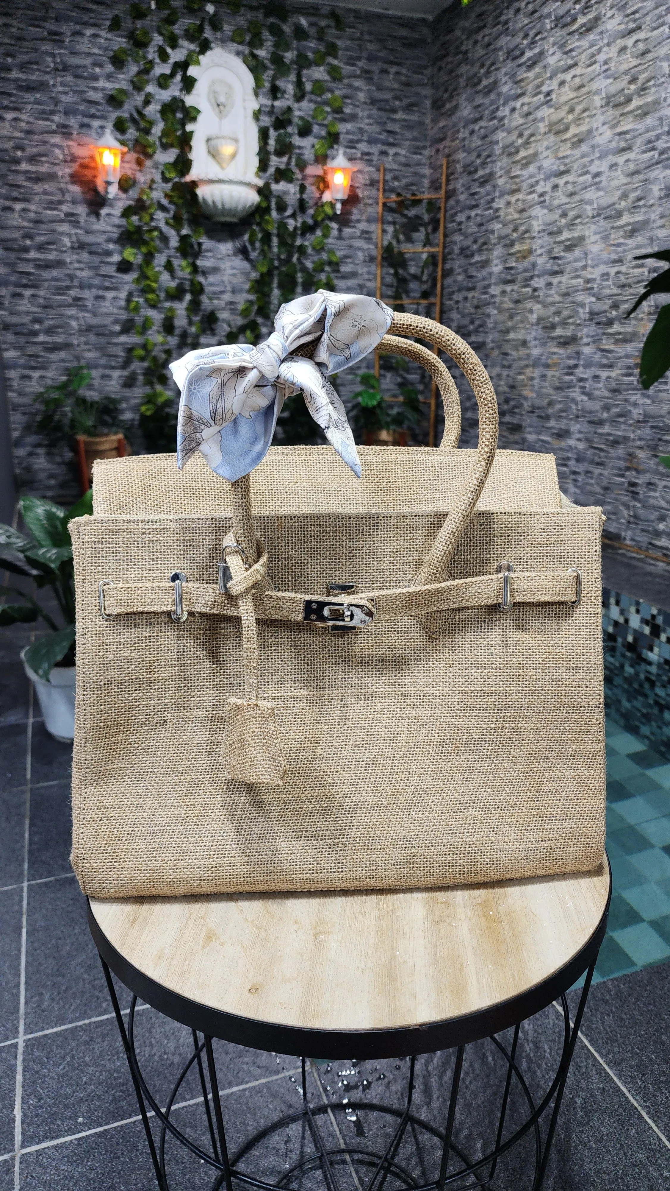 Handmade burlap / jute bag, Medium size (35cm)_style 5