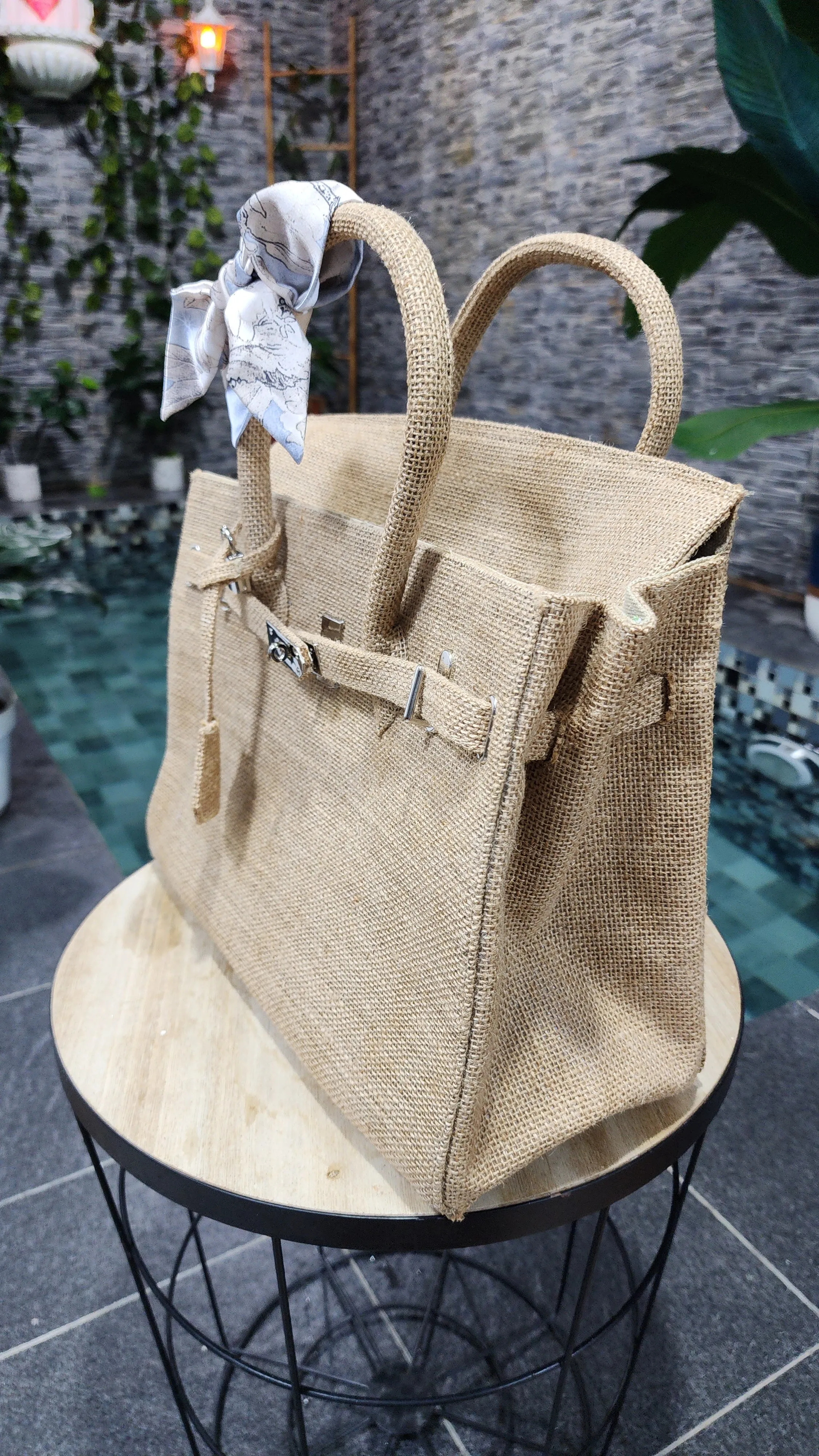 Handmade burlap / jute bag, Medium size (35cm)_style 5