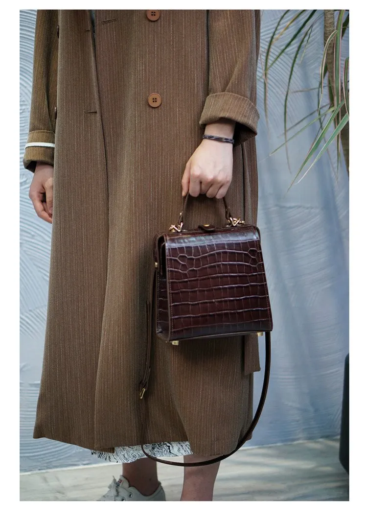 Handmade Womens Stylish Square Dark Green Leather Doctor Handbag Side Purse Doctor Purse for Women