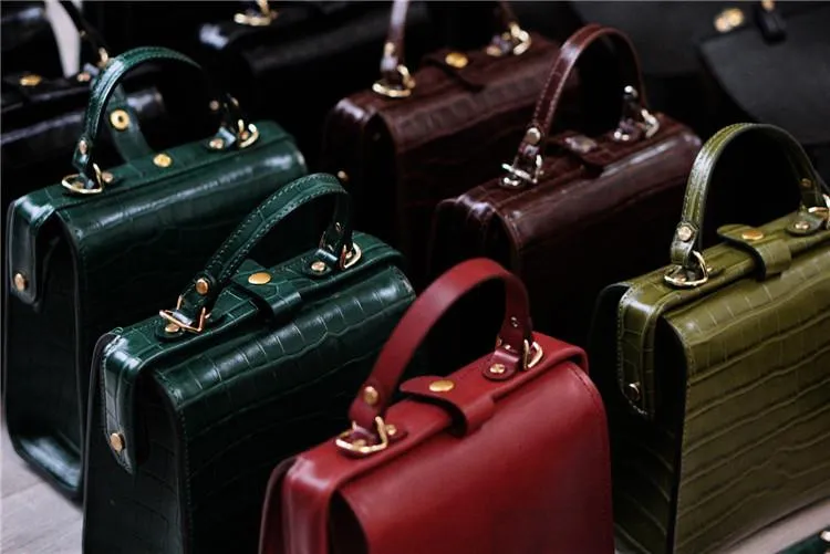 Handmade Womens Stylish Square Dark Green Leather Doctor Handbag Side Purse Doctor Purse for Women