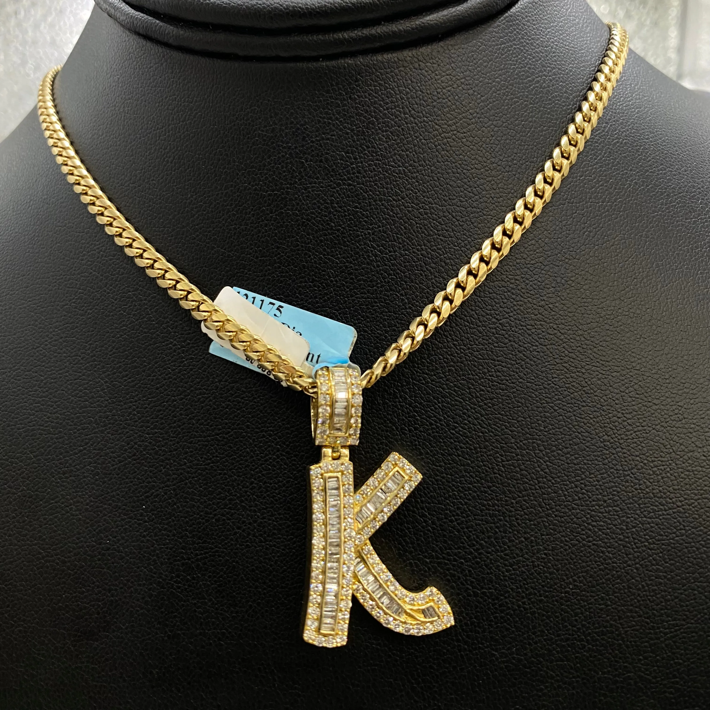 Letter K Pendant 10K Yellow Gold With Diamond / 7.1gr