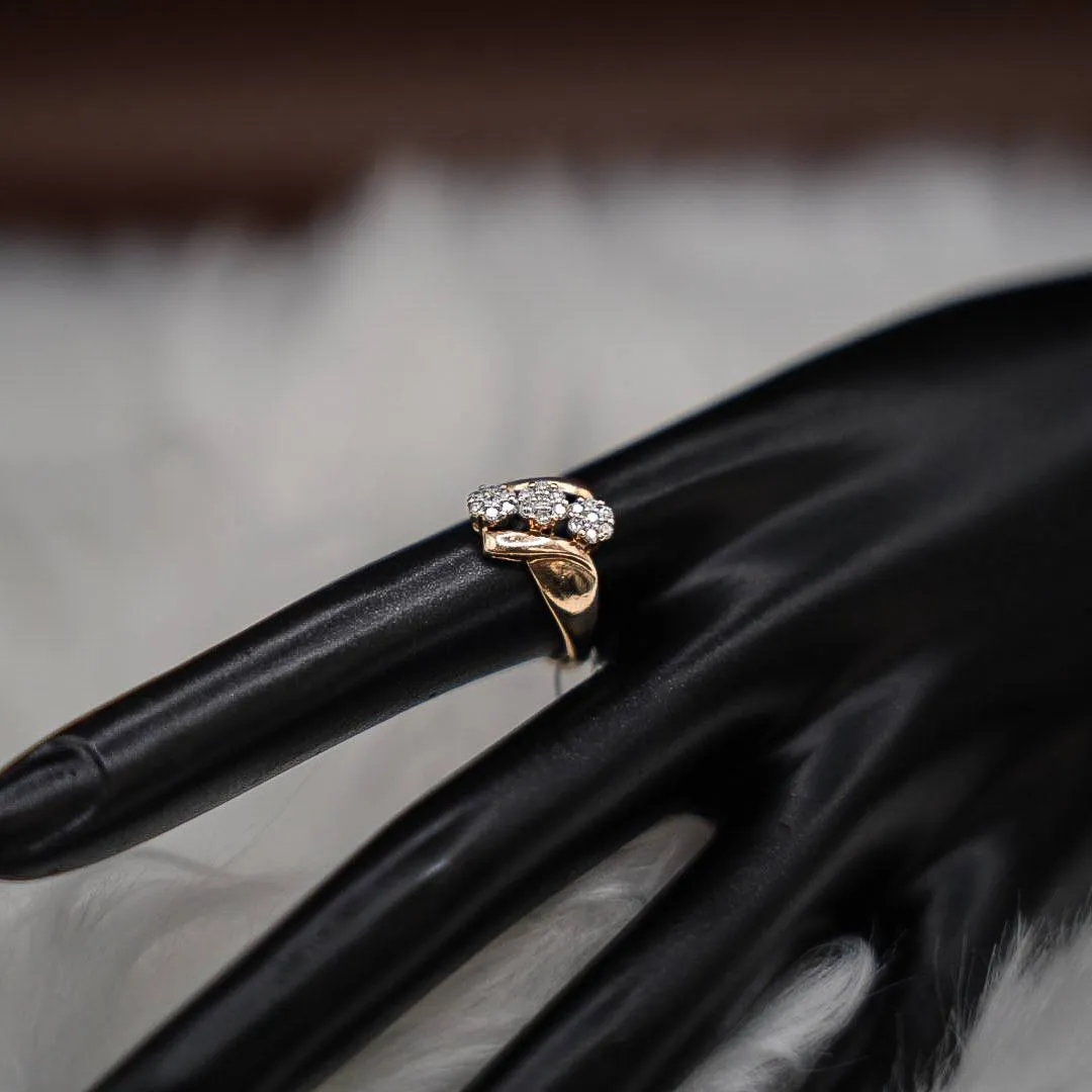 Little Flowers Ring 10K Yellow Gold With Diamonds / 2.2gr / Size 6.5