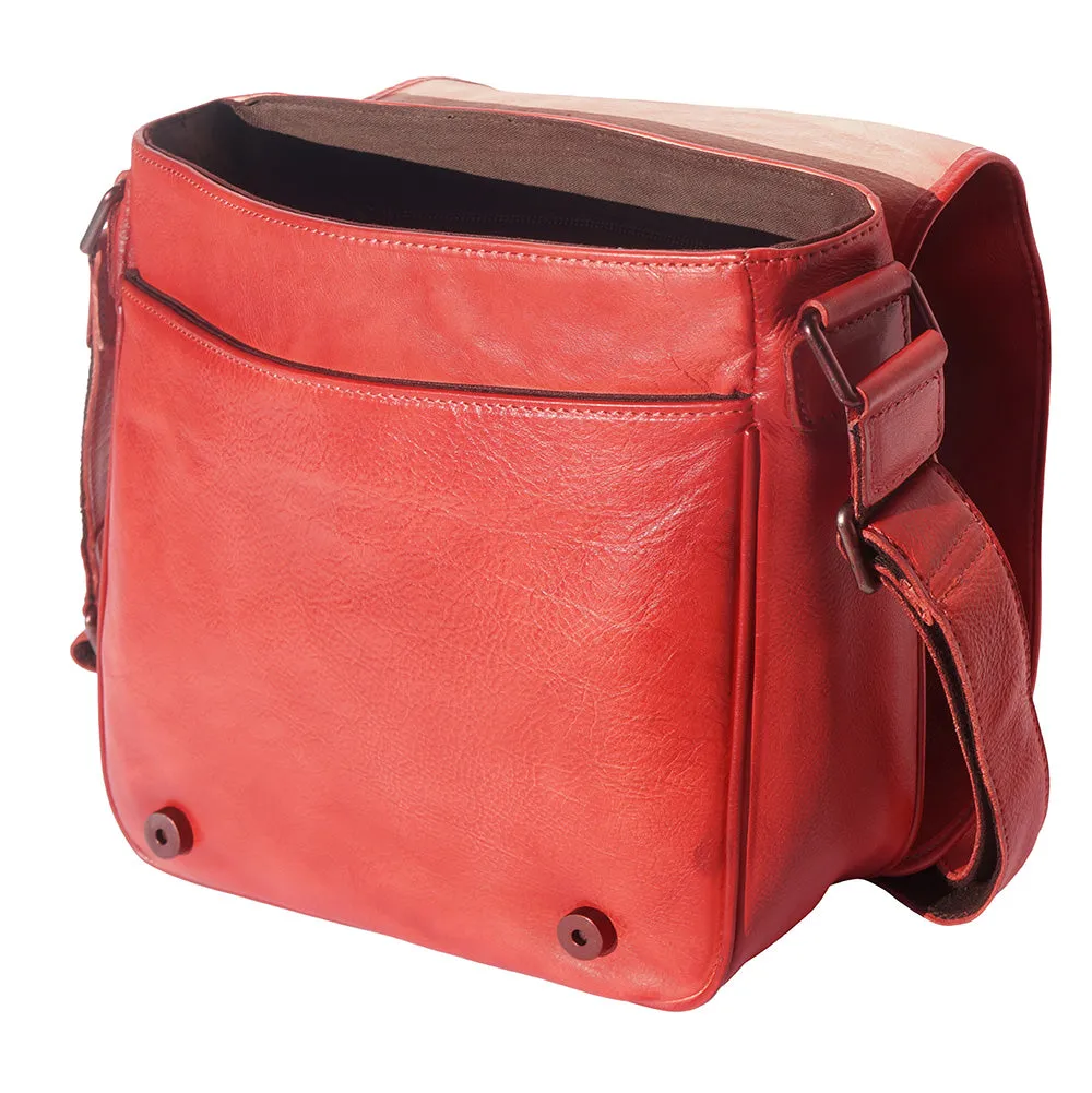Messenger Flap leather bag