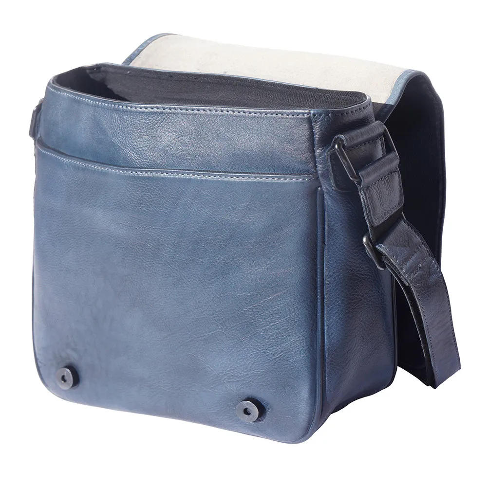 Messenger Flap leather bag