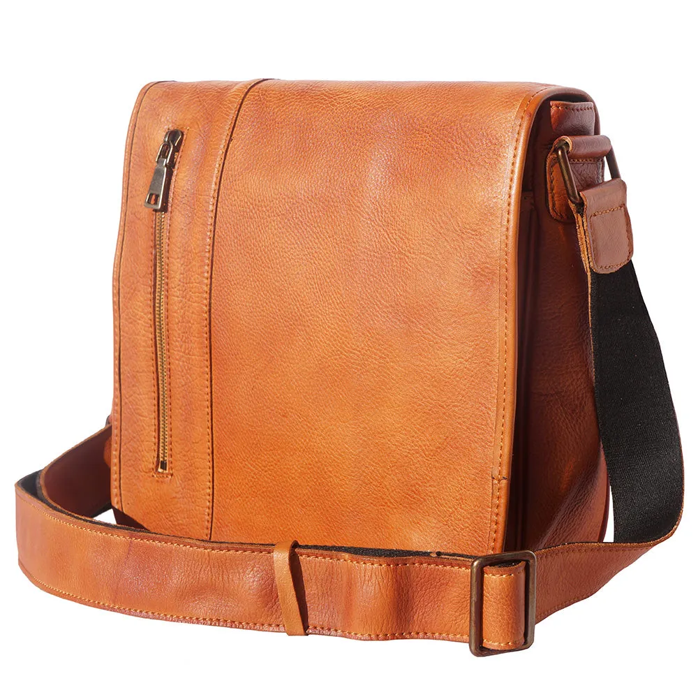 Messenger Flap leather bag