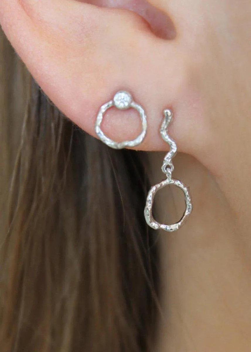 Petit Wavy Dangling Circle Earring Silver - Silver