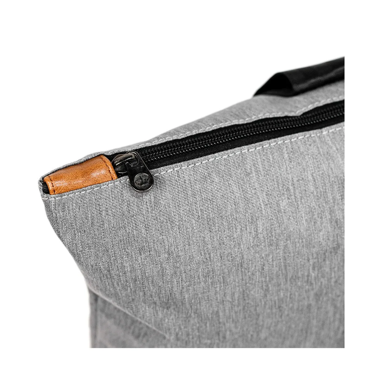 PKG LAWRENCE 16L Slim Tote