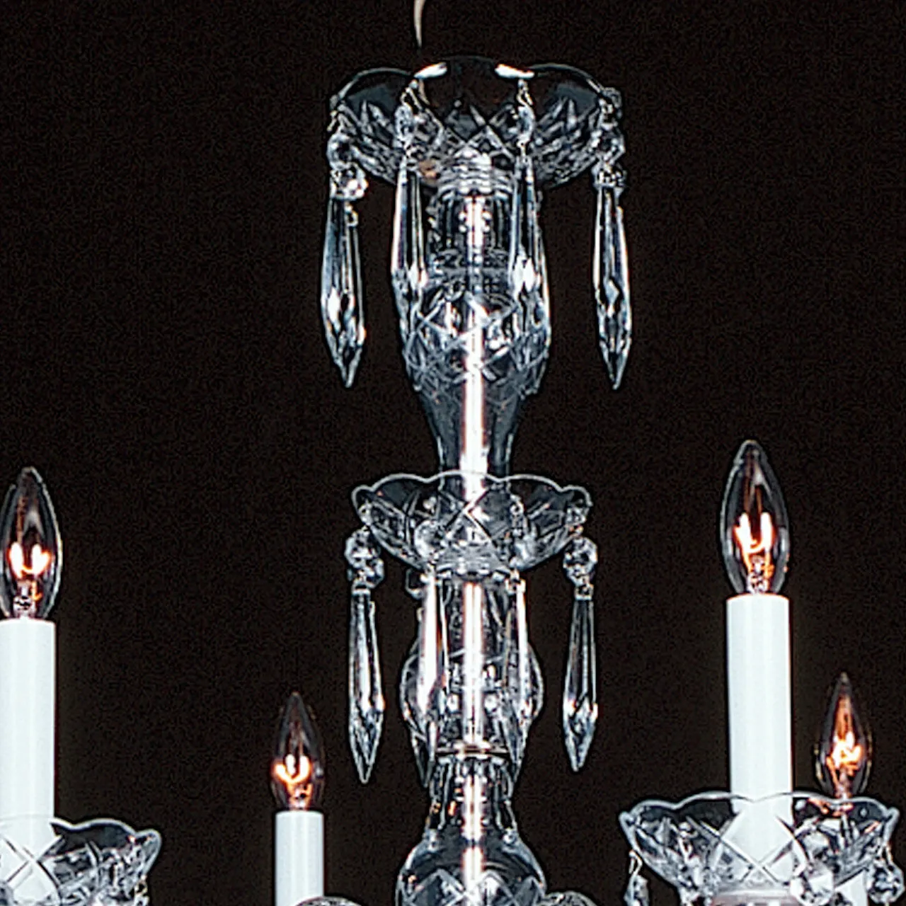 Roland - 6 Light Chandelier - 26" x 26"