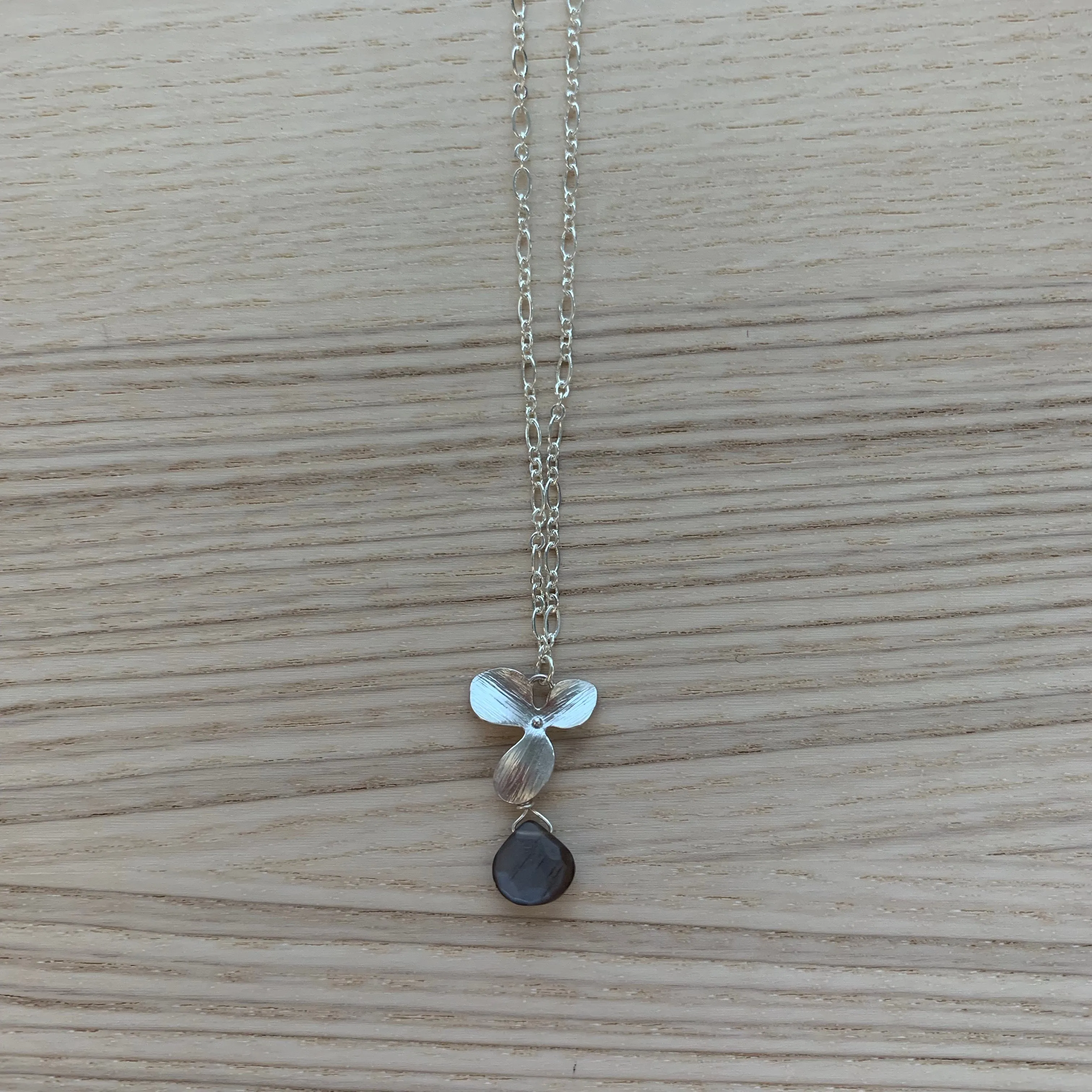 Silver Short Pendant Necklace