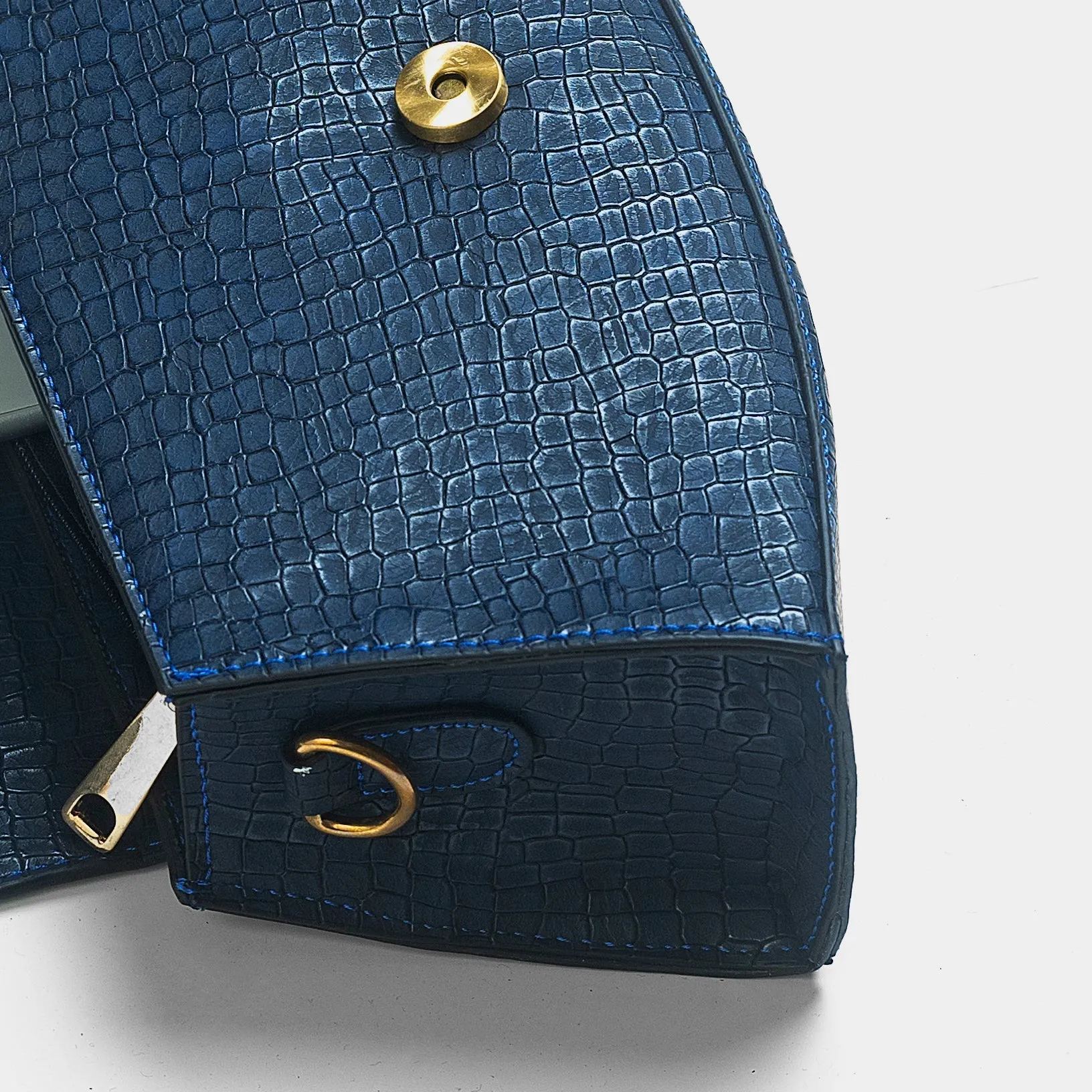 Snakeskin Pattern Flap Baguette Bag