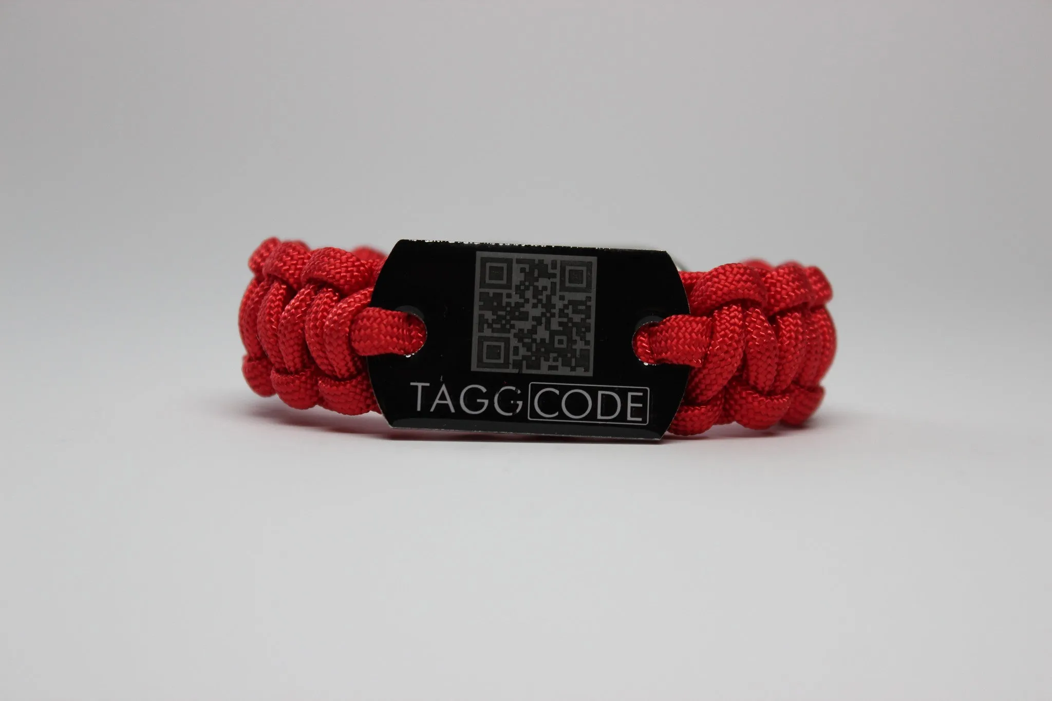 Tagg Code™ Survival Band - 550
