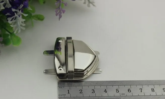 Tuck Thumb Lock 35mm 1 3/8" Purse Charm Organizer Luggage Hardware Antique Gold Lock And Key Closure Small Bag Clutch Metal Accessories