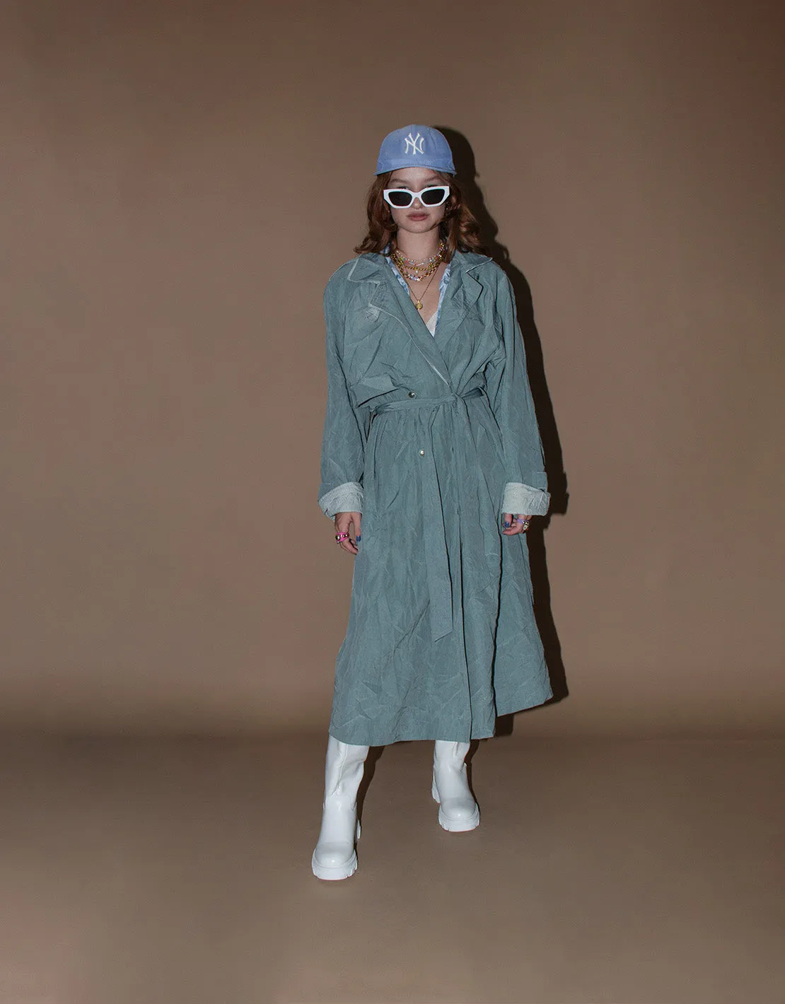 Vintage trenchcoat with striped details