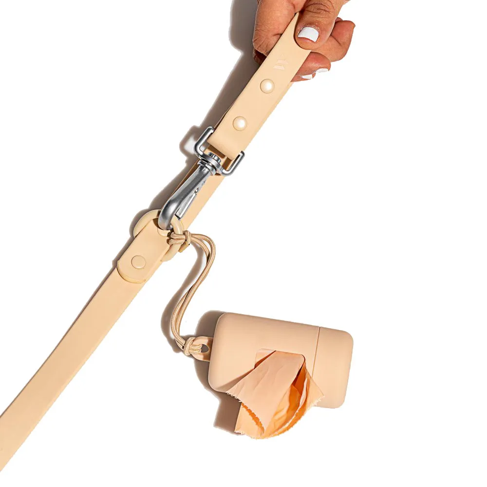 Wild One Poop Bag Carrier 2.0 Tan